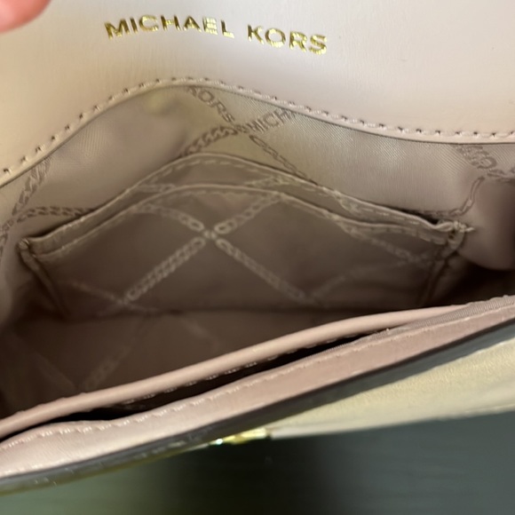 Michael Korea Belt Bag. One Size Soft Pink - Picture 5 of 7